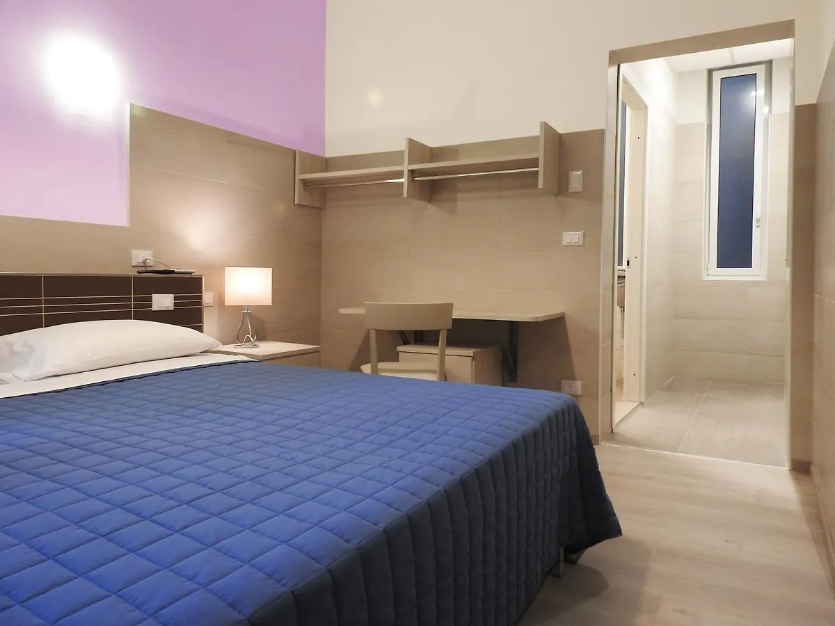 Albergo Annabella 산타마르게리타리구레 0*,