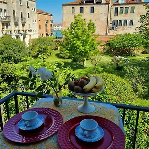 Angela Di House , Venetië Italië