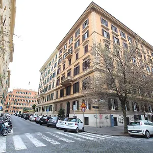 Matilde's In St. Peter 2*, Roma Itália