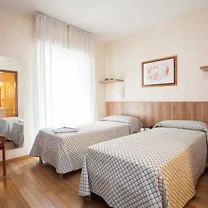Desenzano 3*, Milão Itália
