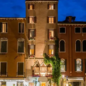 Santo Stefano 3*, Veneza Itália