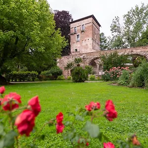 https://massimago-wine-tower.hotelinveneto.com